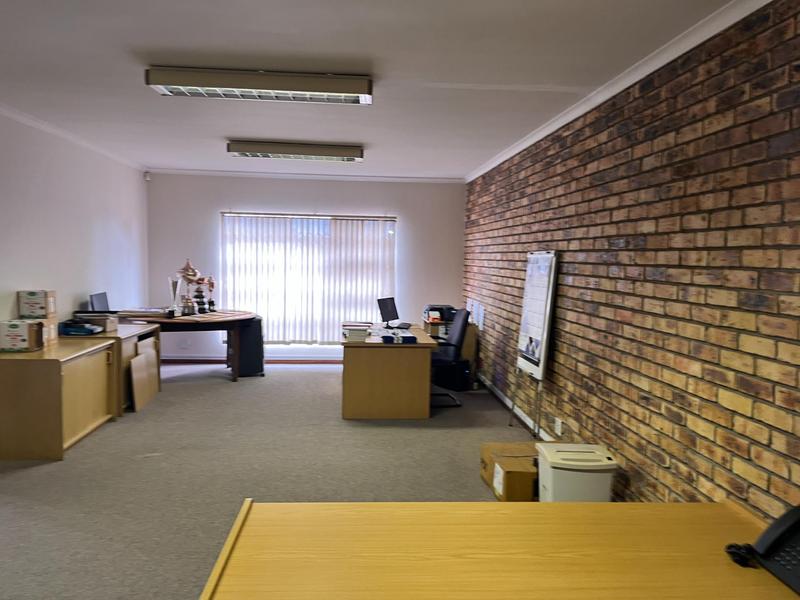 To Let Commercial Property for Rent in Killarney Gardens Western Cape